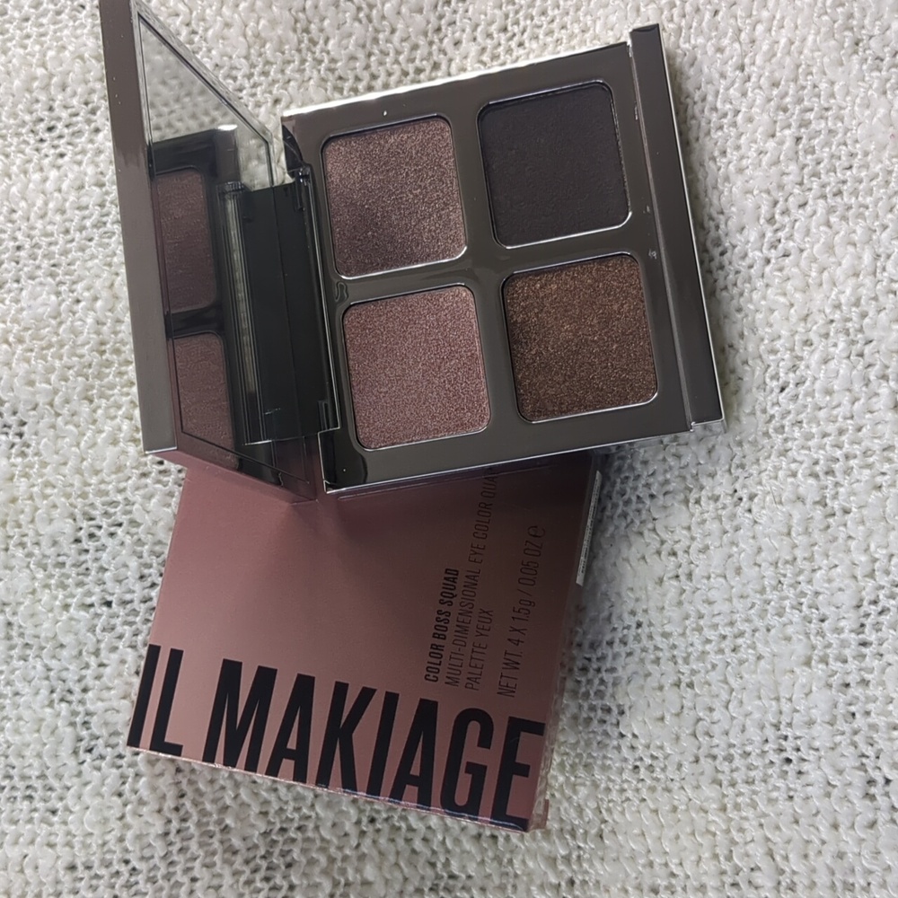 IL MAKIAGE Color Boss Squad Eyeshadow Palette in Game Changer, 4x 1.5g/0.05oz
